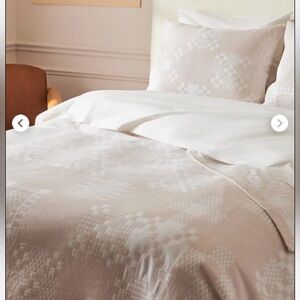 New Brooklinen Cotton Matelasse Coverlet
